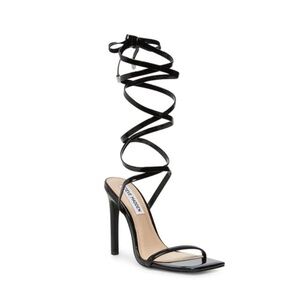 Steve Madden uplift black patent 018